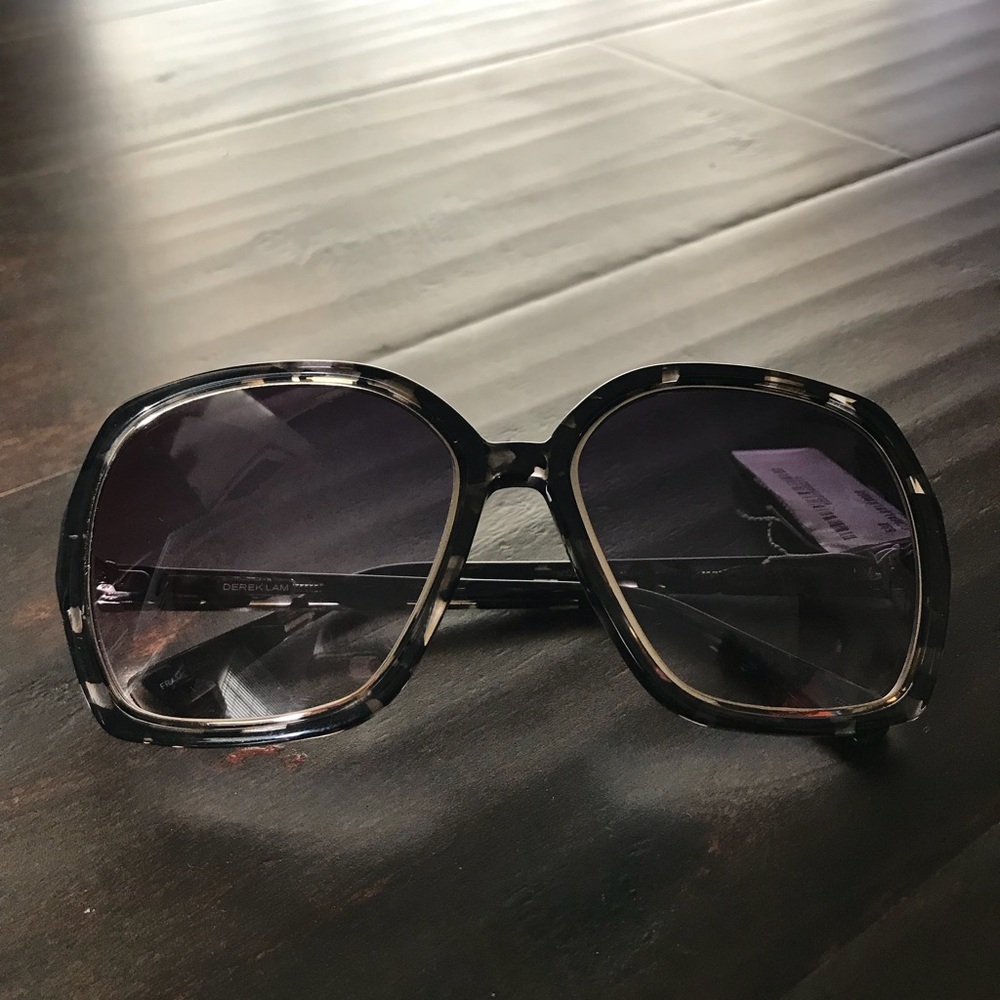 Derek Lam model broadway sunglasses 🕶